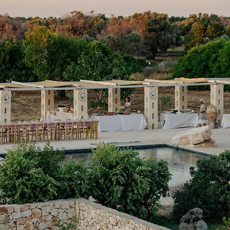 Masseria Della Piana לינה וארוחת בוקר 4*